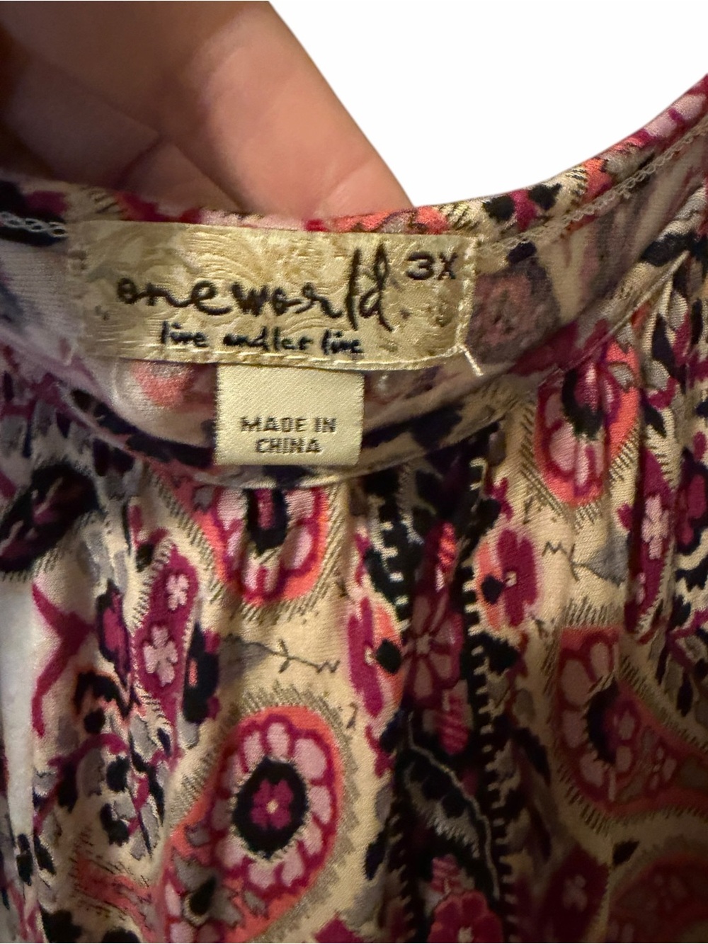 🛫 ONE WORLD Cream Maxi Dress with Pink Paisley Print size 3X - Picture 6 of 6
